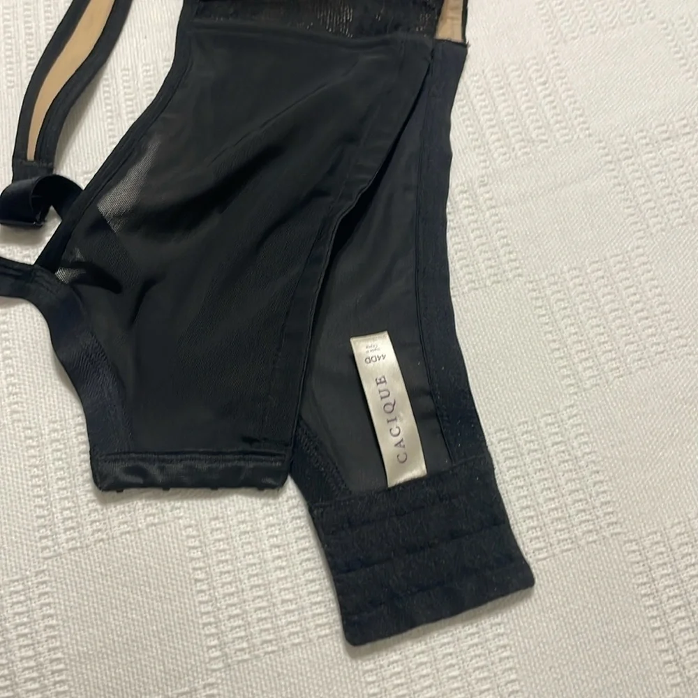 Cacique 44DD  Full Coverage  black lace  Bra with tan lining